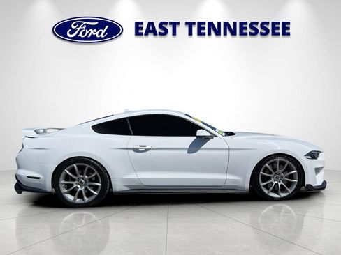 Used 2022 Ford Mustang GT Premium w/ GT Performance Package RWD image 2