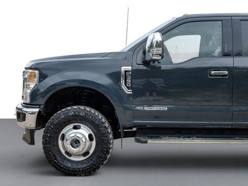 Used 2021 Ford F350 Lariat w/ Lariat Ultimate Package AWD/4WD image 10