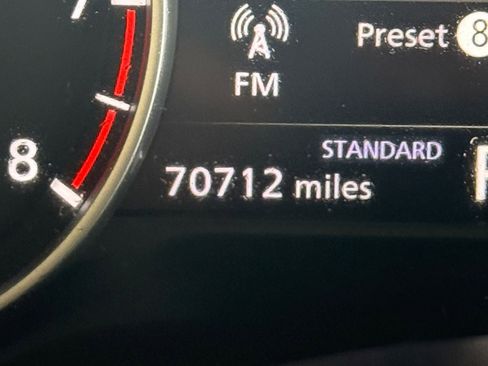 Used 2023 Nissan Rogue SV image 41