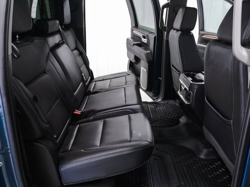 Used 2024 GMC Sierra 2500 Denali w/ Denali Reserve Package image 35