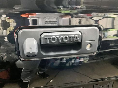 Certified 2022 Toyota Tacoma SR5 image 27