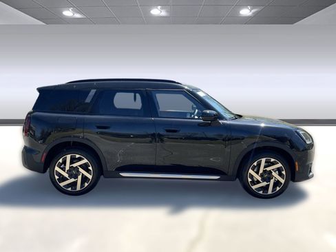 Used 2025 MINI Cooper Countryman S w/ Comfort Package Max AWD/4WD image 8