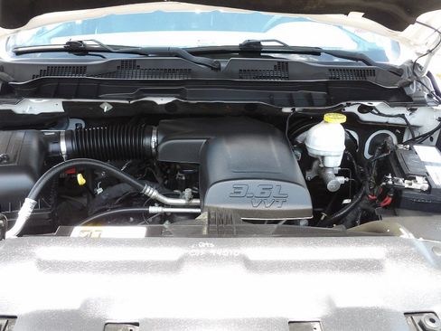 Used 2018 RAM 1500 Tradesman RWD image 23