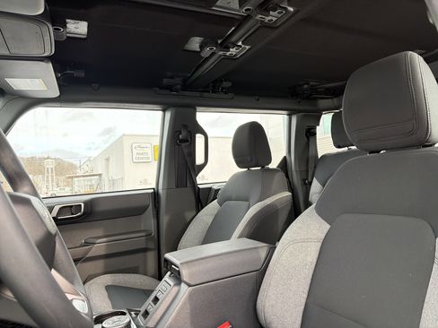 Used 2025 Ford Bronco 4-Door image 25