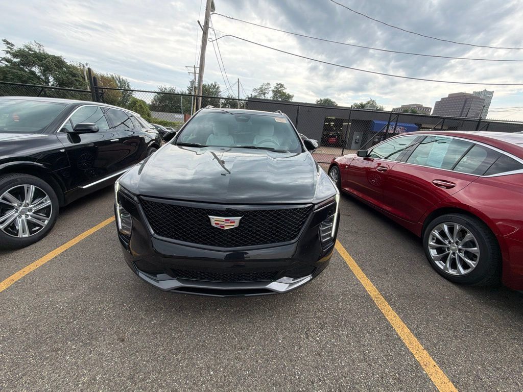 Used 2024 Cadillac XT4 Sport AWD/4WD image 2