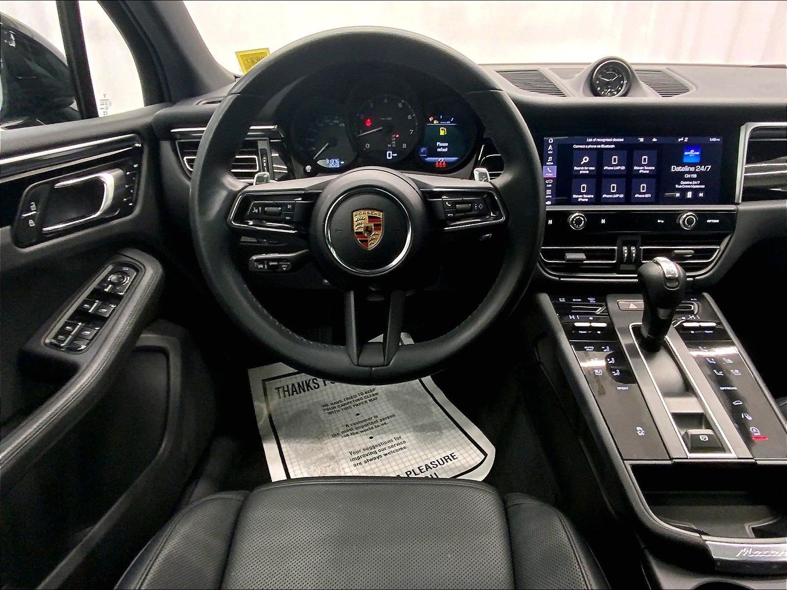 Certified 2023 Porsche Macan AWD/4WD image 13