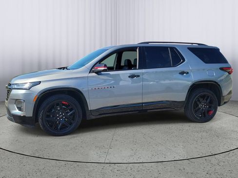 Used 2024 Chevrolet Traverse Premier w/ Redline Edition FWD image 8