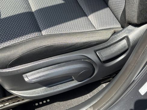 Used 2025 Kia Soul LX w/ LX Technology Package FWD image 22