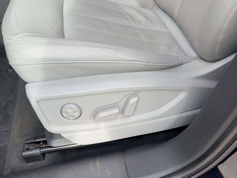 Used 2018 Audi Q5 2.0T Premium Plus image 14