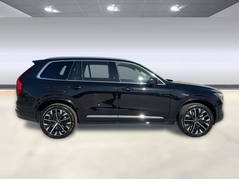 New 2026 Volvo XC90 B6 Ultra w/ Protection Package image 7