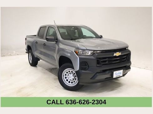 Used 2023 Chevrolet Colorado W/T image 1