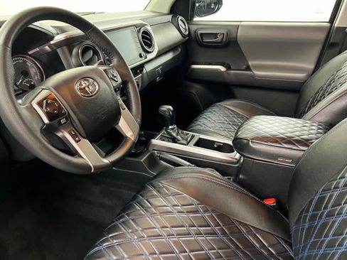 Used 2022 Toyota Tacoma SR5 image 15