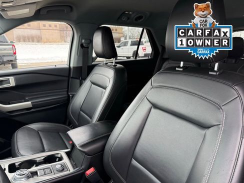 Used 2023 Ford Explorer XLT w/ Equipment Group 202A image 3