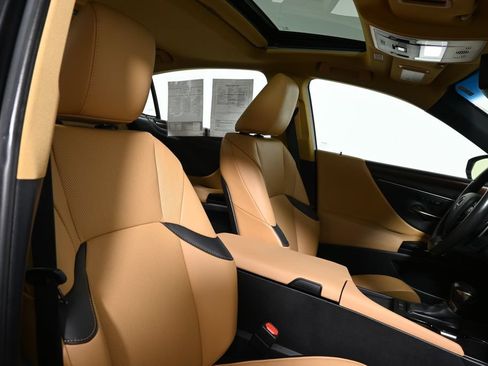 Used 2023 Lexus ES 350 w/ Premium Package FWD image 34