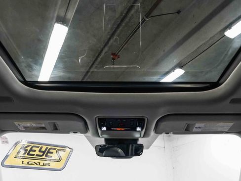 Used 2025 Toyota Grand Highlander FWD image 16
