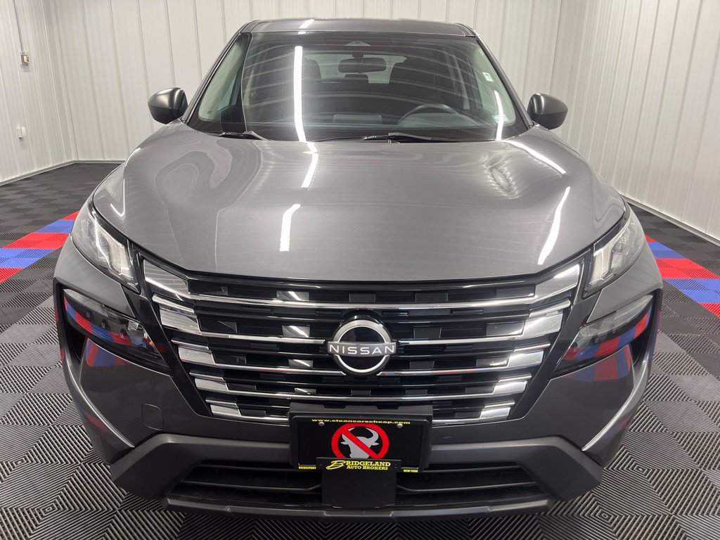 Used 2024 Nissan Rogue S AWD/4WD image 8