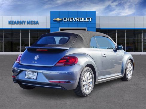 Used 2018 Volkswagen Beetle 2.0T S image 6