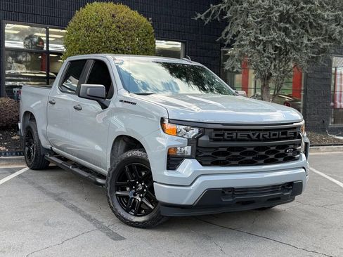 Used 2024 Chevrolet Silverado 1500 Custom w/ Turbomax Blackout Package image 7