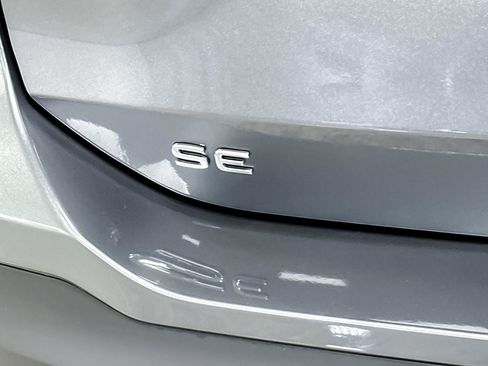 New 2026 Volkswagen Tiguan SE AWD/4WD image 25