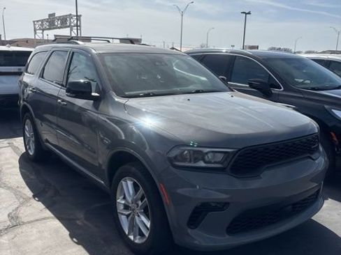 Used 2023 Dodge Durango GT image 1