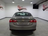 Used 2018 Chevrolet Malibu LT image 4