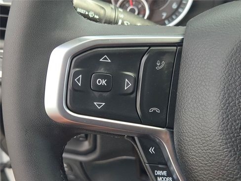 Used 2025 RAM 1500 Big Horn AWD/4WD image 37
