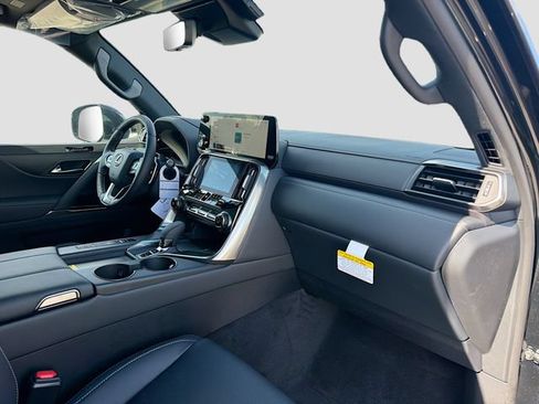 New 2026 Lexus LX 700h Luxury AWD/4WD image 15