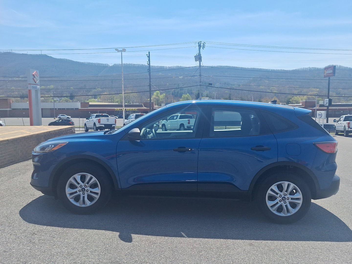 Used 2022 Ford Escape S AWD/4WD image 6