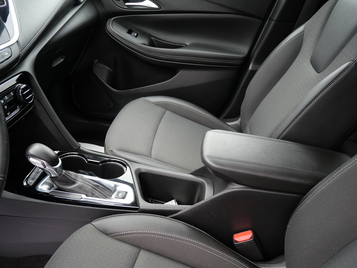 Used 2023 Buick Encore GX Select w/ Sport Touring Package FWD image 14
