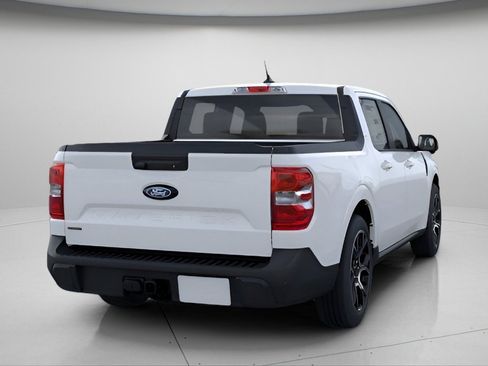 New 2026 Ford Maverick Lariat image 8