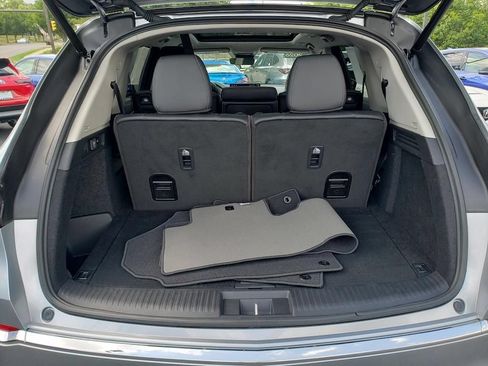 Certified 2026 Acura MDX SH-AWD w/ Technology Package image 9