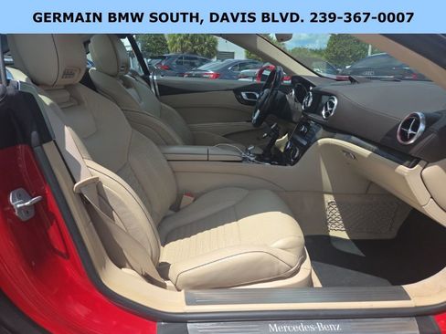 Used 2015 Mercedes-Benz SL 550 image 16