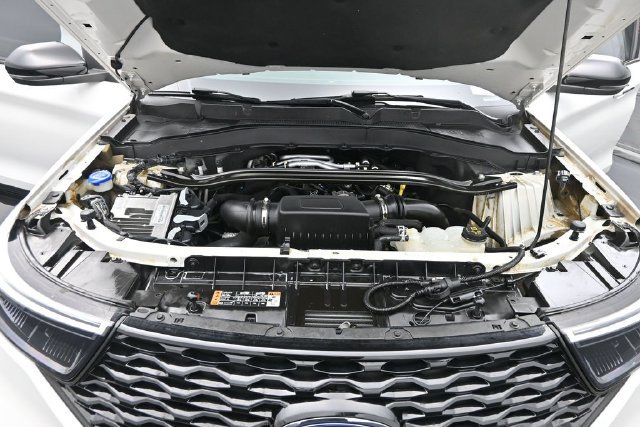Used 2023 Ford Explorer ST w/ Technology Package AWD/4WD image 36