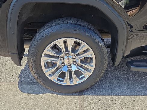 Used 2022 GMC Sierra 1500 Denali AWD/4WD image 17