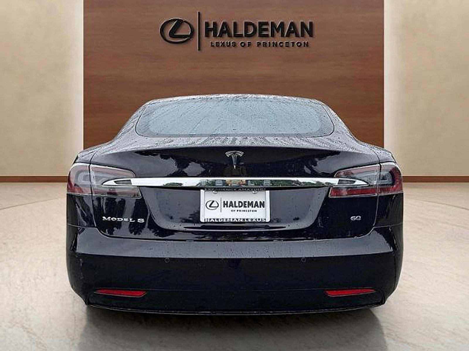Used 2016 Tesla Model S RWD image 5