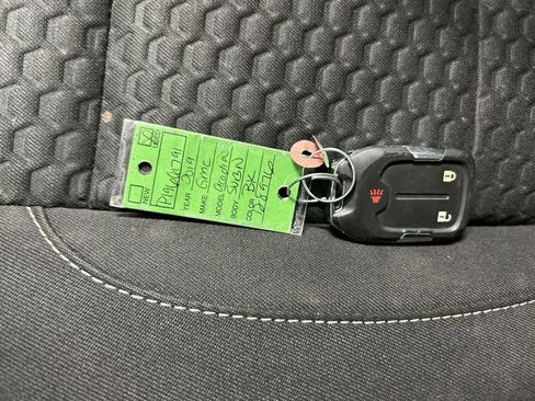 Used 2019 GMC Acadia SLE w/ LPO, Black Accent Package image 12