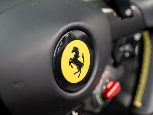 Used 2019 Ferrari Portofino RWD image 25