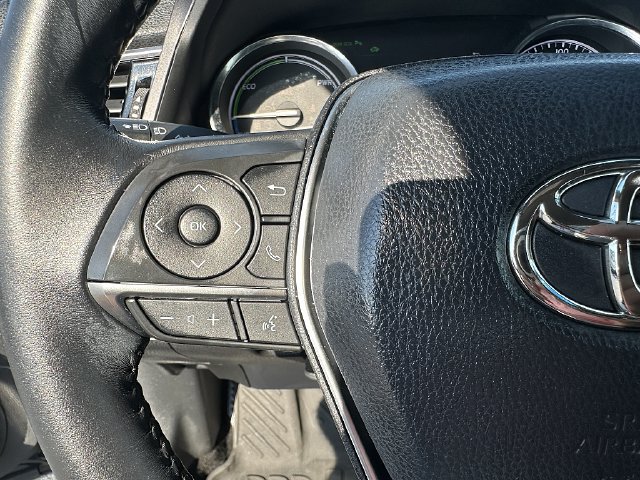 Used 2018 Toyota Camry XLE FWD image 23