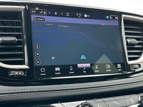 Used 2024 Chrysler Pacifica Select image 30