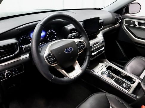 Certified 2023 Ford Explorer XLT w/ Equipment Group 202A image 27