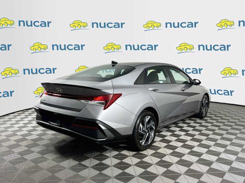 Certified 2025 Hyundai Elantra Sport FWD image 7