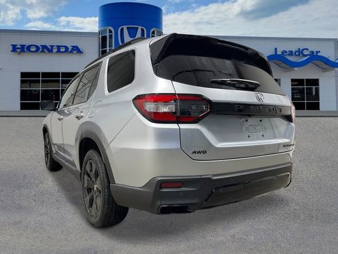 New 2026 Honda Pilot Black Edition image 3
