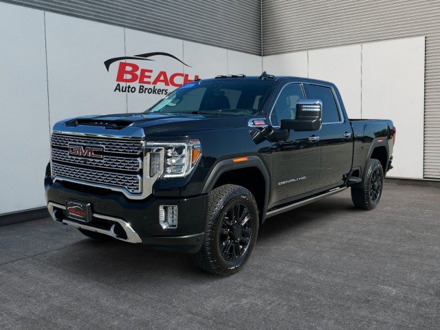 Used 2022 GMC Sierra 2500 Denali w/ Denali Black Diamond Edition AWD/4WD image 1