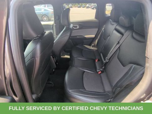 Used 2024 Jeep Compass Latitude AWD/4WD image 38