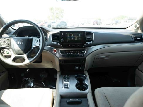Used 2021 Honda Pilot EX image 20