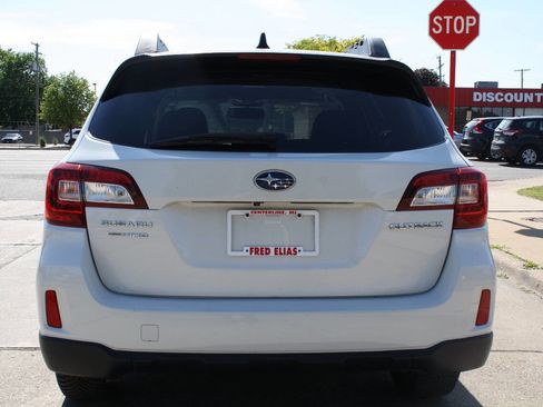 Used 2016 Subaru Outback 2.5i Limited AWD/4WD image 5