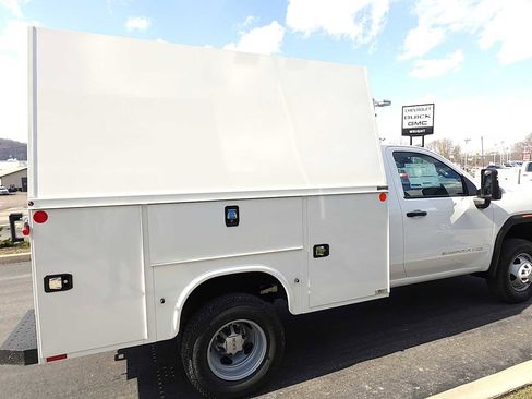 New 2026 GMC Sierra 3500 Pro w/ Convenience Package AWD/4WD image 6