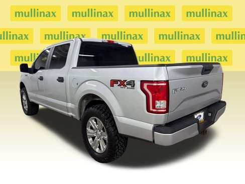 Used 2015 Ford F150 XL w/ Equipment Group 101A Mid AWD/4WD image 9
