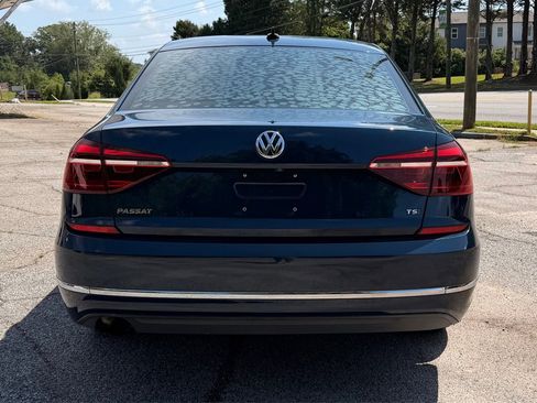Used 2019 Volkswagen Passat 2.0T Wolfsburg w/ Wheels & Sunroof Package FWD image 5