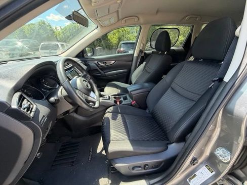 Used 2018 Nissan Rogue SV AWD/4WD image 5